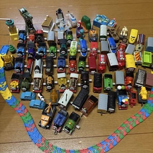 Tomy Thomas & seine Freunde Kapsel Plarail Gacha Gashapon Spielzeug Posten Bulk - Bild 1 von 5