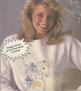 Golden Bee Wearables EINHÖRNER Kreuzstich Set zum Anziehen Sweatshirt - Bild 1 von 3