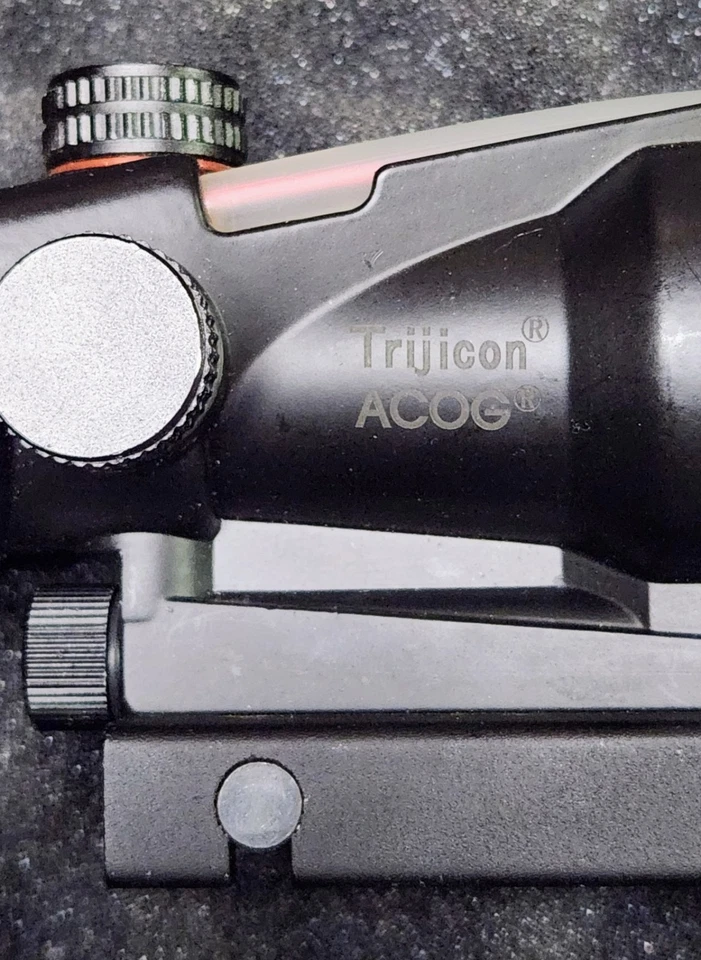Mira telescópica Trijicon ACOG 4x32 RCO USMC rifle óptica de combate TA31RCO-A4 Foto 1 de 4