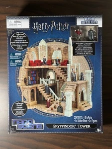 NANO METALFIGS HARRY POTTER GRYFFINDOR TOWER NEW 2 EXCLUSIVE METAL FIGURES - Picture 1 of 8