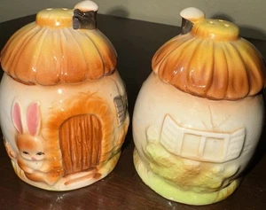 Vintage 1960's Mid Century Modern Ceramic Bunny House Salt & Pepper Japan 3.5” - Picture 1 of 5