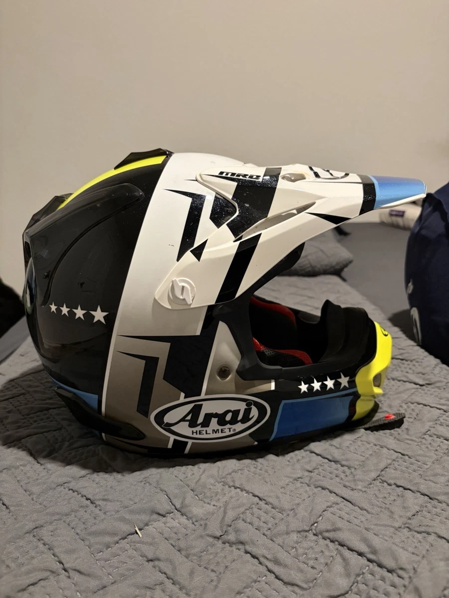Arai Motocross/Enduro Size L Motorcycle & Powersports Helmets for