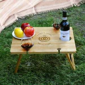 Mesa de picnic plegable grabada de bambú para 4 personas y copas de vino de cristal - Imagen 1 de 12