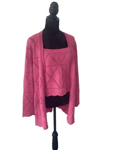 St. John 2-teiliges Set GR. MEDIUM Santa Strick PINK Häkeljacke & Tanktop - $ 1.195 - Bild 1 von 13