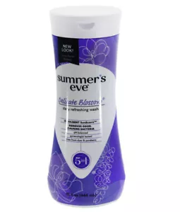 Feminine Wash With Indulgent SafeScents Daily Refreshing Wash 15 fl oz - Picture 1 of 3