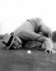 Golf Legend SAM SNEAD Glossy 8x10 Photo Putting Print Poster - Picture 1 of 1