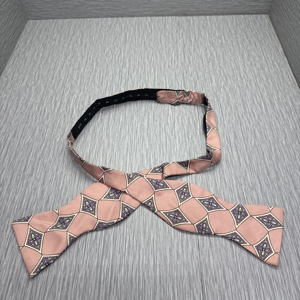 Pajarita Polo Ralph Lauren Rosa Geométrica Seda Preppy Dinero Antiguo Estilo Hiedra EE. UU. Foto 1 de 4