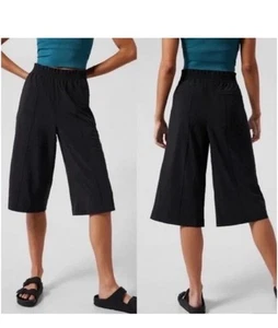 Athleta Savannah Bermuda Short Schwarz Medium - Bild 1 von 5