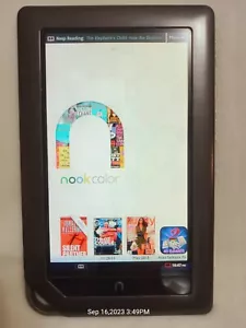 Barnes & Noble NOOK Color, Wi-Fi, Tablet 8GB, 7", BNRV200 - Foto 1 di 8