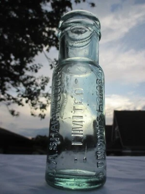 J.A.SHARWOOD & CO LIMITED LONDON & BOMBAY VINTAGE OLD JAR BOTTLE c1915 - Image 1 of 2