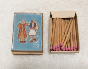 Scatola fiammiferi smaltata piastrelle greche vintage. Su misura? Molto unico? 2" x 1,5"  - Foto 1 di 6