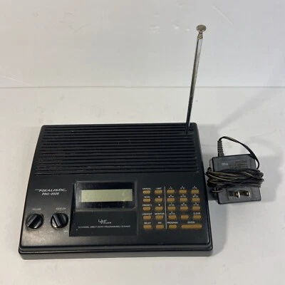 Realistic PRO-2028 Scanner 50 Channel Programmable Analog UHF VHF Receiver - Image 1 of 4