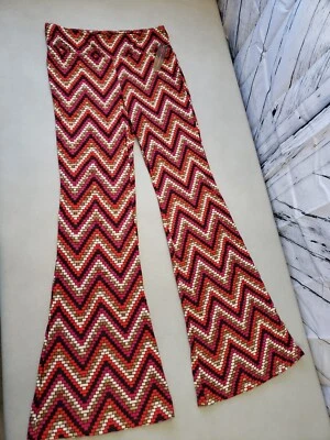 Calça No Boundaries JR's Flare Leg Pull on Soft Preta Vermelha Chevron Tamanho Pequeno- XXXL - Imagem 1 de 4