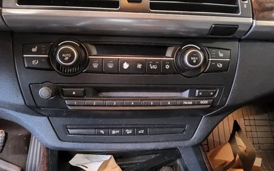 BMW X5 2008-2014 CONTROL DE TEMPERATURA CALOR/AC delantero automático 1723495 Foto 1 de 4