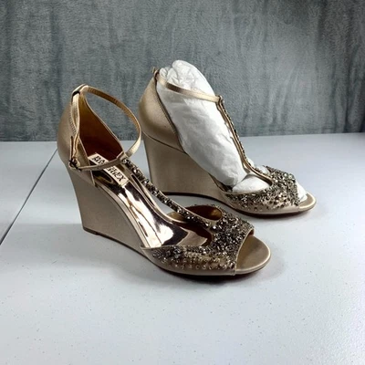 Sandalias Badgley Mischka Sarah para mujer talla 9 zapatos de cuña satinados adornados desnudos Foto 1 de 4