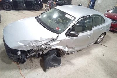 Volkswagen Jetta 2015 transmisión automática OEM 139 k millas - LKQ407060313 Foto 1 de 4