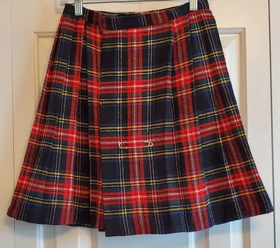 Vintage Stewart Black Tartan Plaid Pleated Wool School Girl Mini Skirt Kilt Pin - Image 1 of 4