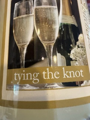 Vela Yankee rara TYING THE KNOT!  Apenas 2 outros com esta etiqueta no eBay! - Imagem 1 de 4