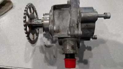 08 09 10 BMW 535i: Vacuum Pump w/Gear 11667519458  --80K-- - Image 1 of 3