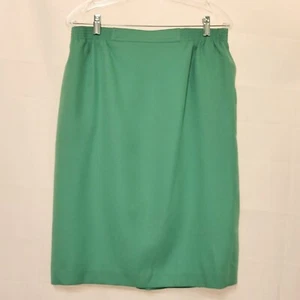 NWT Alfred Dunner Palm Green Pull On Classic A Line Skirt Wmn's 16 P Pockets  - Picture 1 of 4