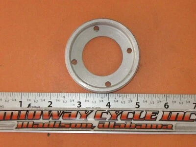 HONDA CB450 CB750 CB500T NOS OEM REAR WHEEL BEARING RETAINER 41231-283-000  jh Foto 1 de 4