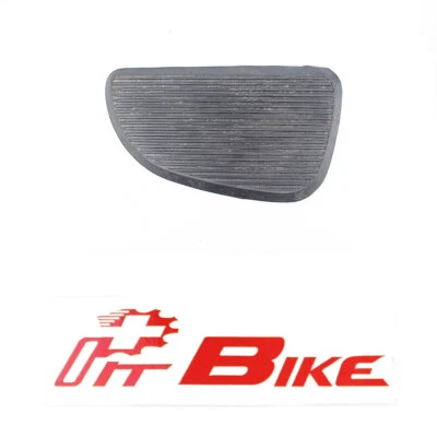 Honda NOS RH Rubber Tank Knee Grip CB125 Fits CB175 1 pcs 17662-246-020 - Image 1 of 4