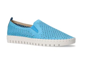 Easy Street FRESH Blue Gore Sneakers - Womens size 10 W - New with box - Picture 1 of 5