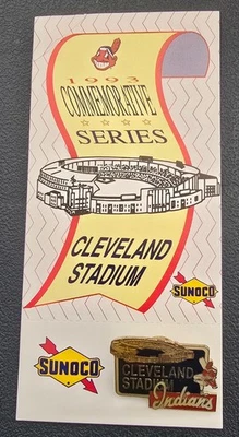 CLEVELAND INDIANS  CLEVELAND STADIUM 1993 Lapel Pin w/CARD - SUNOCO SPONSOR - Image 1 of 3