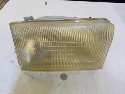 Compuesto faro derecho pasajero | Se adapta a Ford F250 F350 1999-2000 Foto 1 de 4