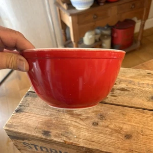 Vintage Bright Primary Red Pyrex / JAJ Medium Glass Bowl – Retro – Great! - Picture 1 of 9