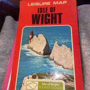 ISLE OF WIGHT OFFICIAL TOURIST MAP BY NIGH SHANKLIN. WITH TOWN CENTRE PLANS - Picture 1 of 1