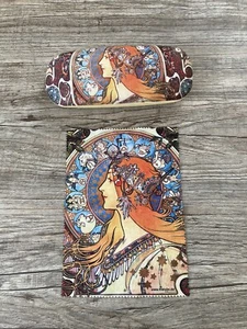 Art Nouveau „Zodiak“ Brillenetui mit Velour bezogen und Brillenputztuch NEU - Bild 1 von 3