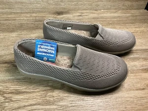 New Women’s size 9 SKECHERS Reggae Fest-Willows-Wide Loafer Flat SHOES - Picture 1 of 9