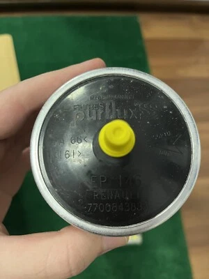 7700820376: Original Renault Laguna Safrane Fuel Filter New - Image 1 of 2