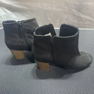 Old Navy Heals Size 8. Original Owner. Cute. Open Toed. - Picture 1 of 7