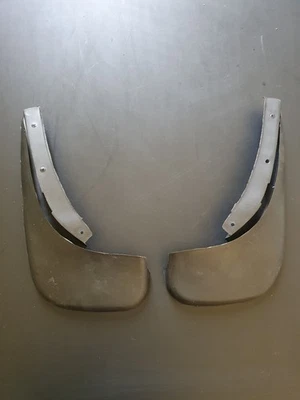 2x Schmutzfänger Spritzschutz hinten für VW Polo 9N 2001-2009 Schrägheck - Bild 1 von 2