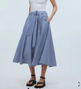 Madewell Poplin Flared Midi Skirt Size 2 in Navy Stripe Belted With Pockets - Picture 1 of 7