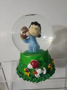Westland Peanuts Musical Snow/water globe Snoopy Woodstock Lucy Football "Aaugh - Picture 1 of 9