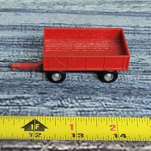 Vintage Ertl 1/64 scale International Harvester diecast trailer red and black - Picture 1 of 6
