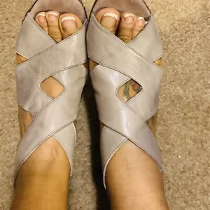Bussola Walk Your Way Gray Leather Comfort Sandals Size 42 - Picture 1 of 11
