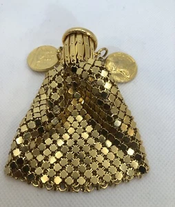 VINTAGE GOLD COLOURED MESH EXPANDABLE PURSE/BAG WITH DECORATIVE LID SEE PHOTOS - Picture 1 of 9