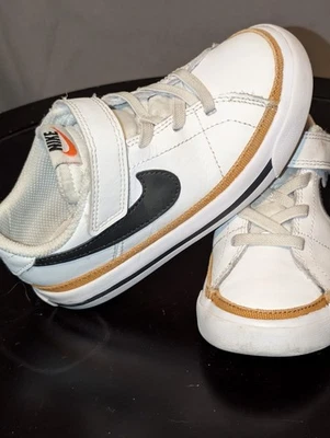 Nike Zapatos de Bebé EE. UU. Talla 9c Infantil DA5382-102 Blanco Negro Dorado Ver Fotos Foto 1 de 4