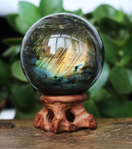 311g Blue & Gold Flash LABRADORITE Crystal Sphere Ball w/Rosewood Stand 1 - Imagen 1 de 10