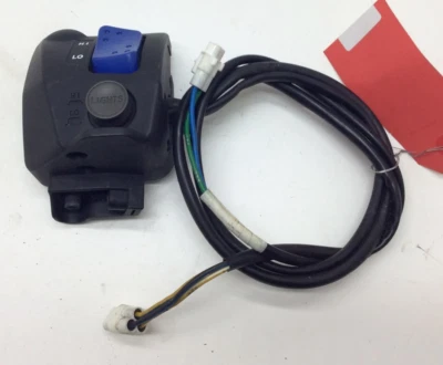 Yamaha б/у оригинальный производитель левый руль переключатель 3 в сборе 8FP-83973-00-00 Apex Attak GT - Изображение 1 из 4