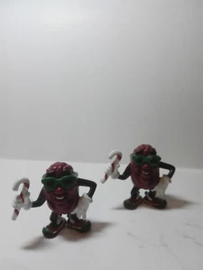 California Raisin Toys 1988 (5er Set), 3 Weihnachten, 1 Boom Box Rapper, 1 Surfer - Bild 1 von 6