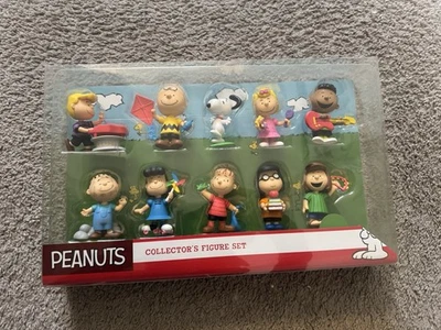 Juego de 10 figuras de coleccionista Just Play Peanuts con Snoopy, Pigpen 2015 sin usar, en caja Foto 1 de 4