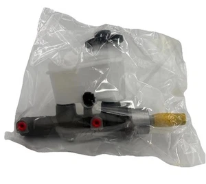 CarQuest Wearever MCA630126 New Brake Master Cylinder - Picture 1 of 2