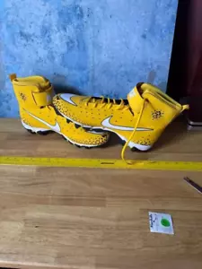 Nike Fastflex Football Cleats 880109-710, Size 14 YELLOW - Picture 1 of 6