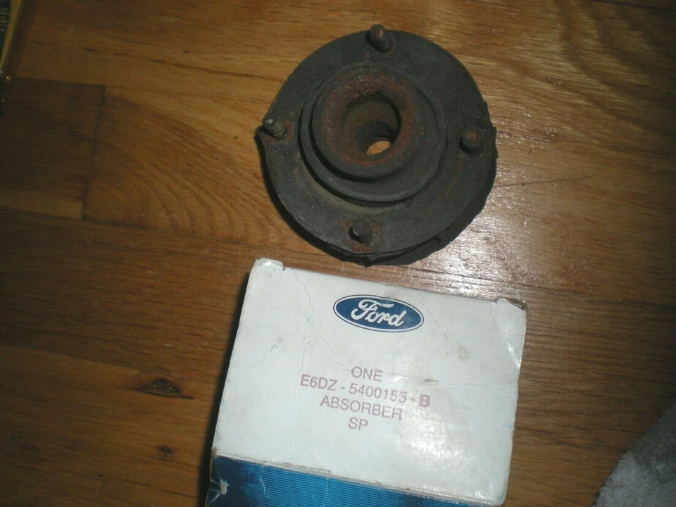 NOS 1988 1989 Lincoln Continental 6cyl Lower Body Bolt Absorber E6DZ-5400155-B - Image 1 of 1