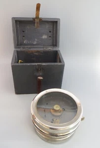 Vintage TOULET IMPERATOR Racing Pigeon Clock in Painted Wooden Case - Picture 1 of 23